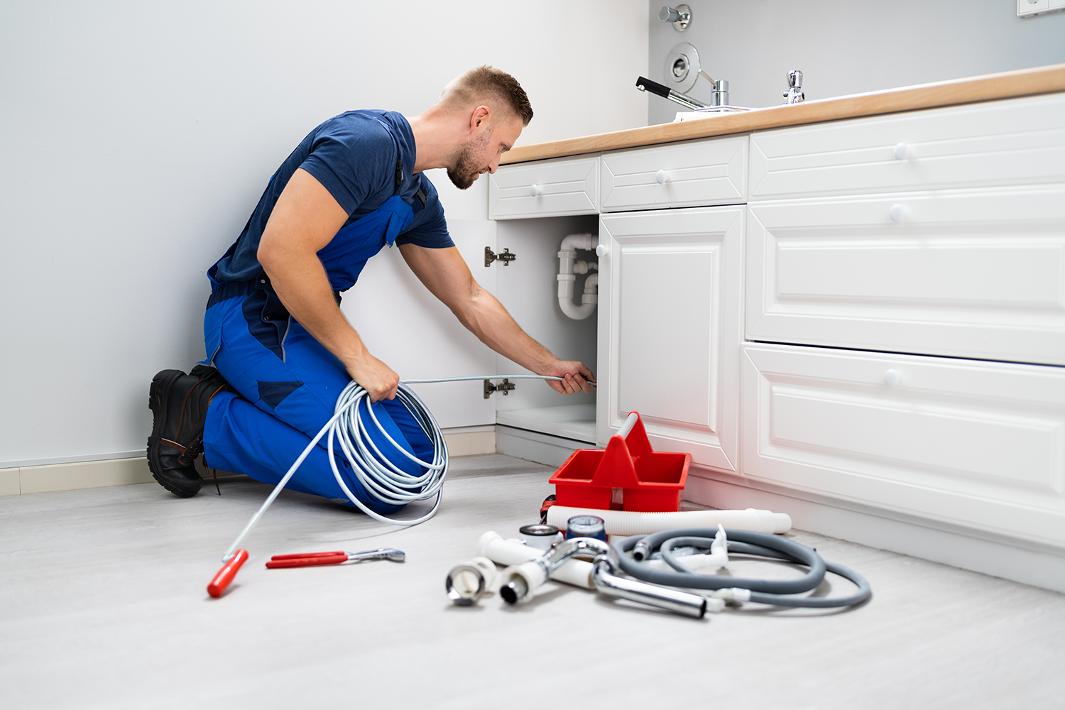 Professionelle Rohrreinigung mit Hochdrucktechnik durch Ipekten Dienstleistung